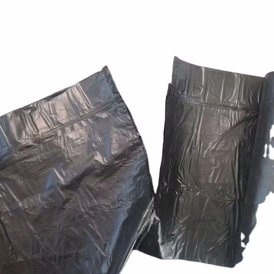 La basura negra del portador saca el bolso de basura plástico disponible del envase de basura del trazador de líneas del cubo de basura del perro casero